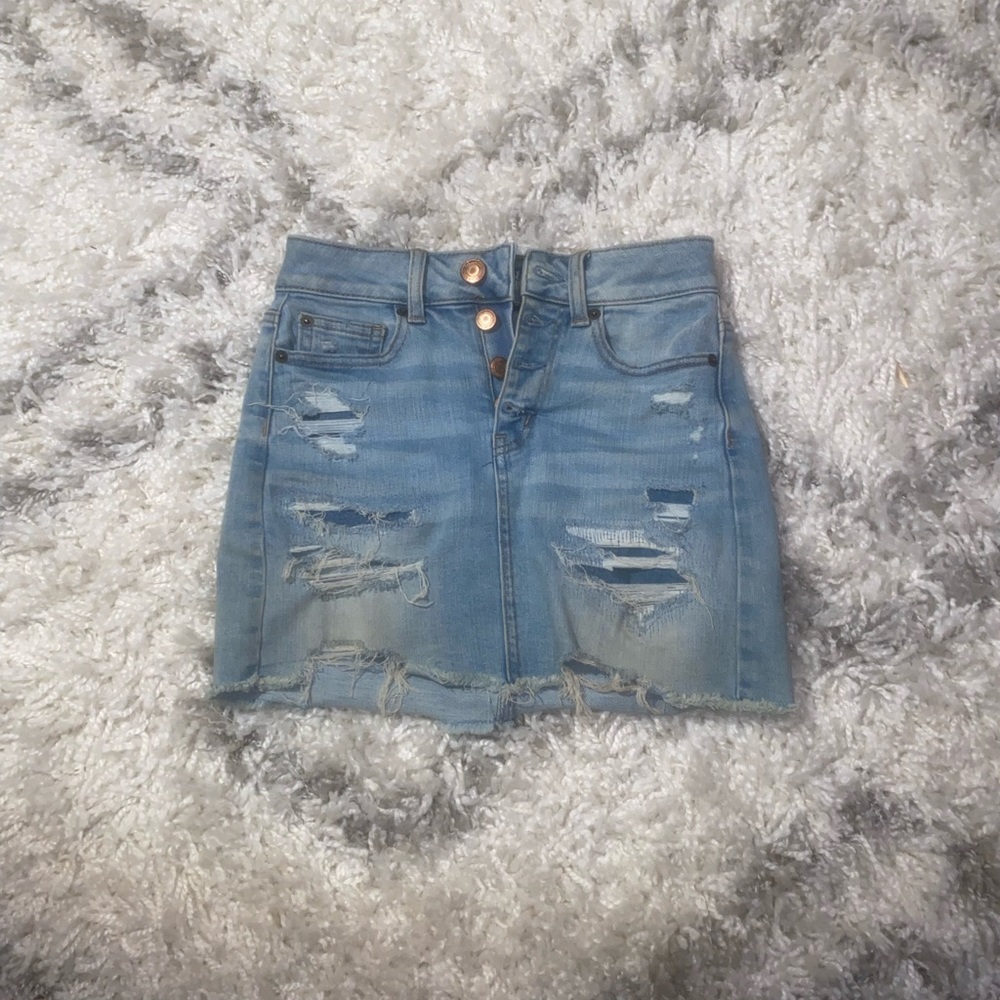 High-waisted jean skirt